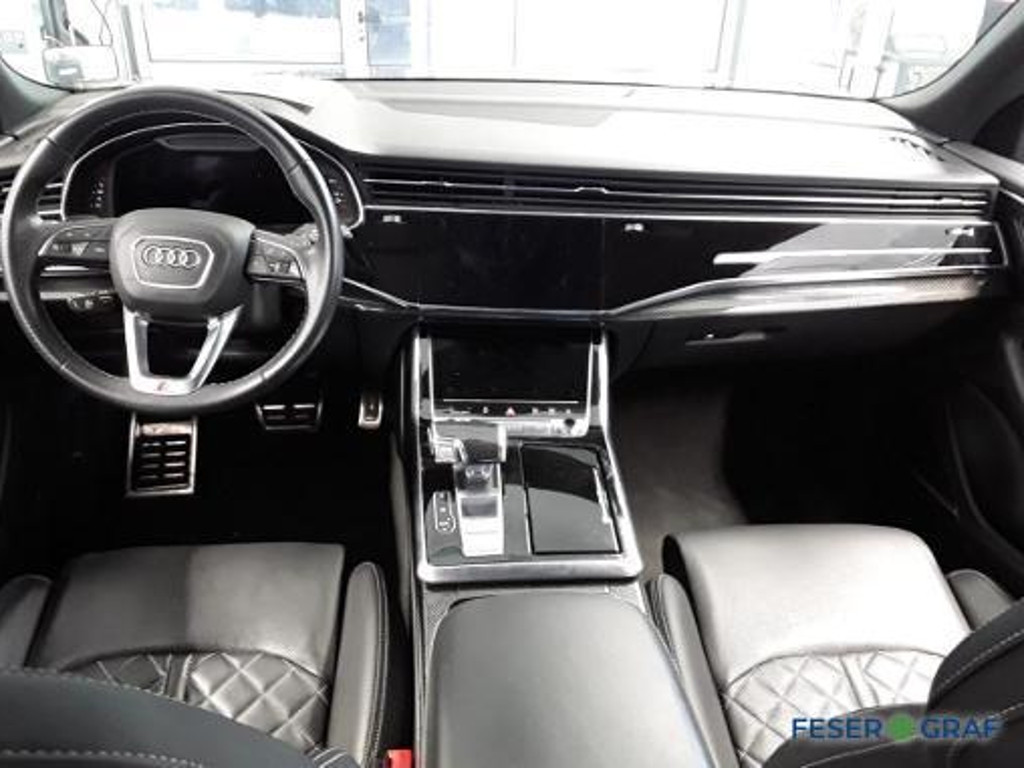 Audi SQ8