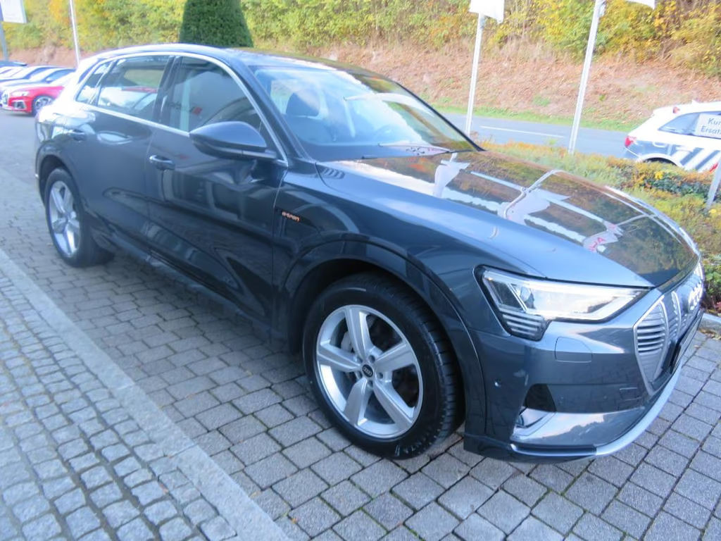 Audi e-tron