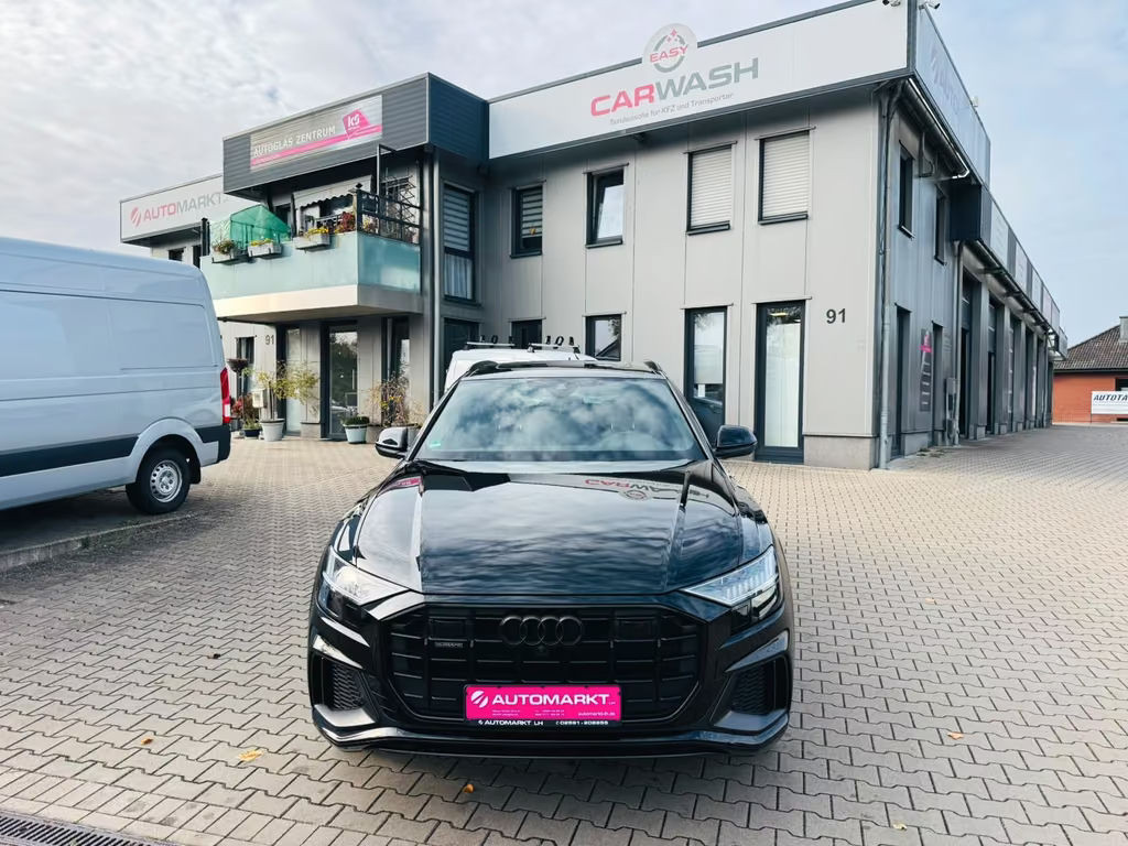 Audi Q8