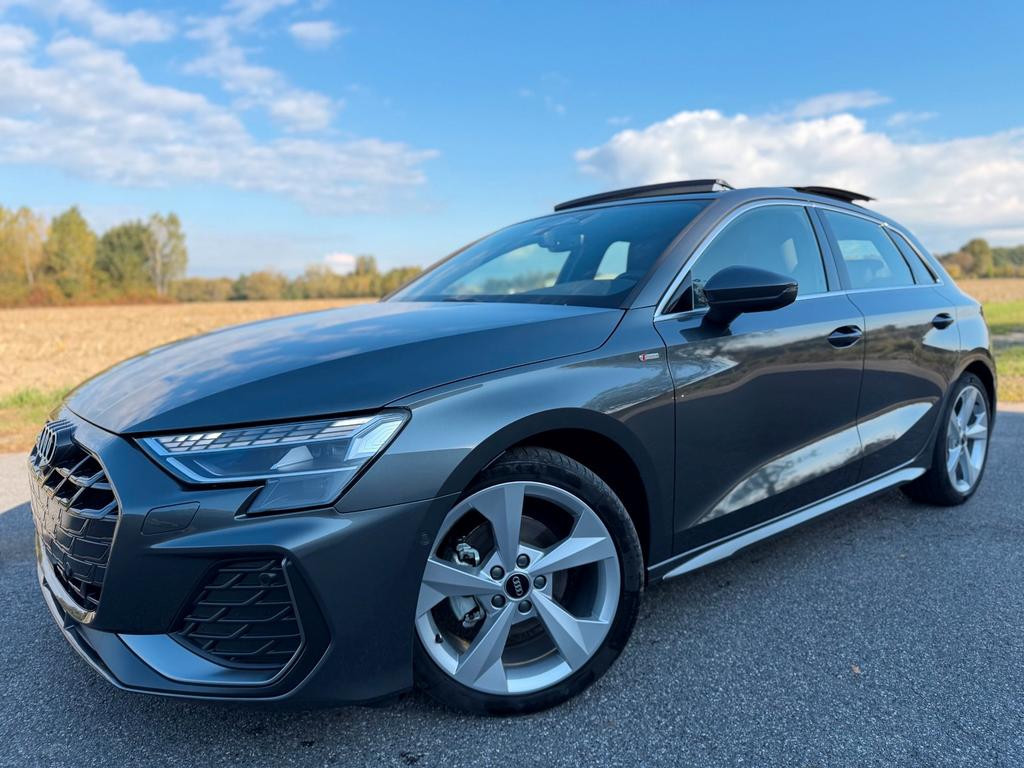 Audi A3 Sportback Sedan S-Line S-Tronic 35 TFSI