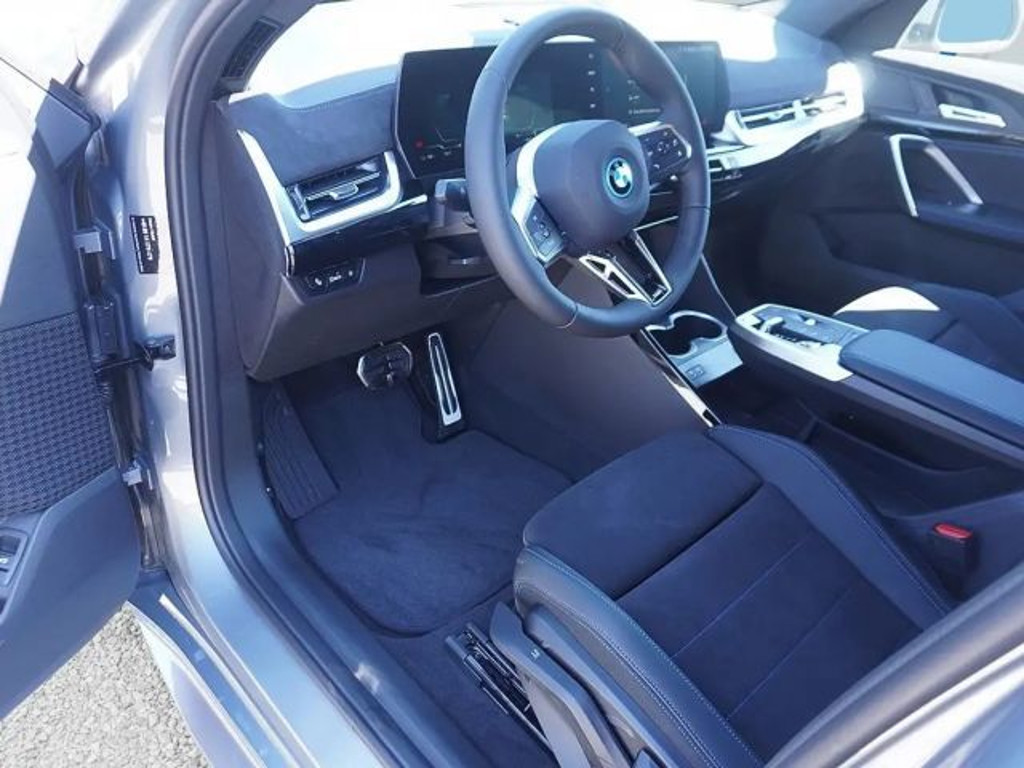 BMW iX2