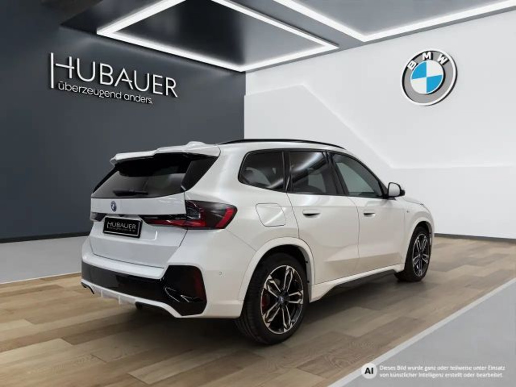 BMW iX1