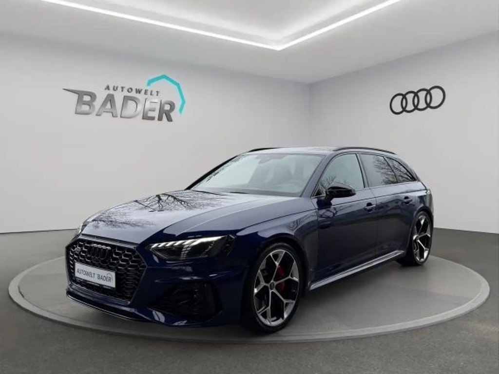 Audi RS4 Avant Quattro Competition