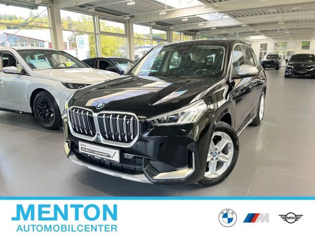 BMW iX1 Luxury Line xDrive30