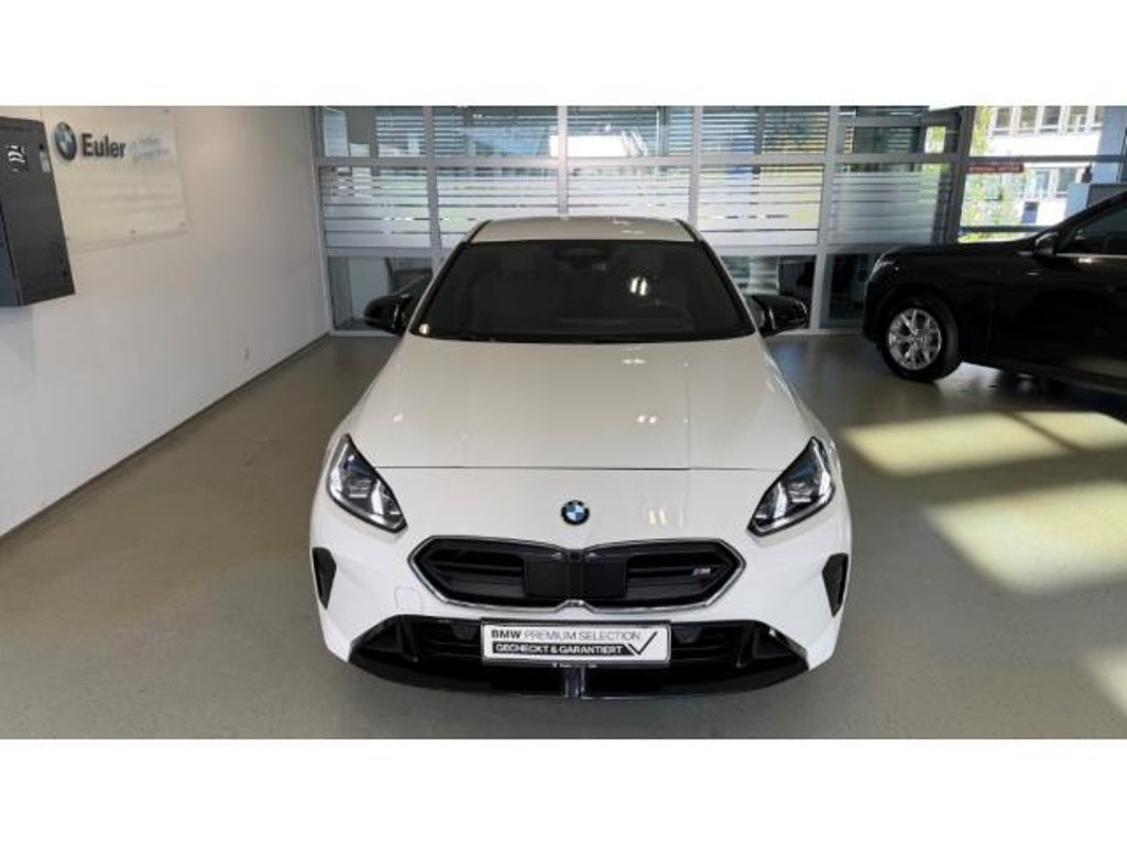 BMW M235