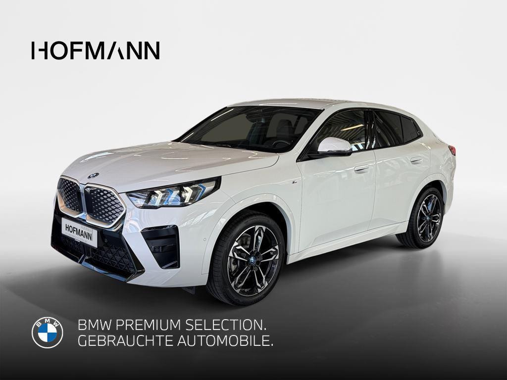 BMW iX2 xDrive30