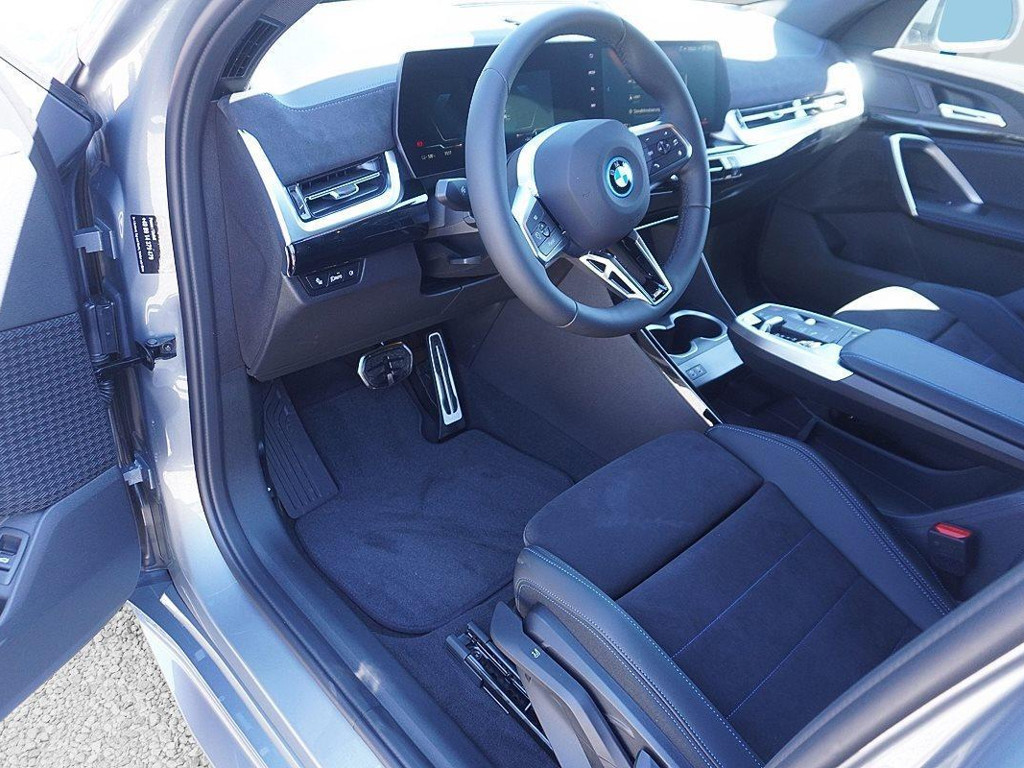 BMW iX2