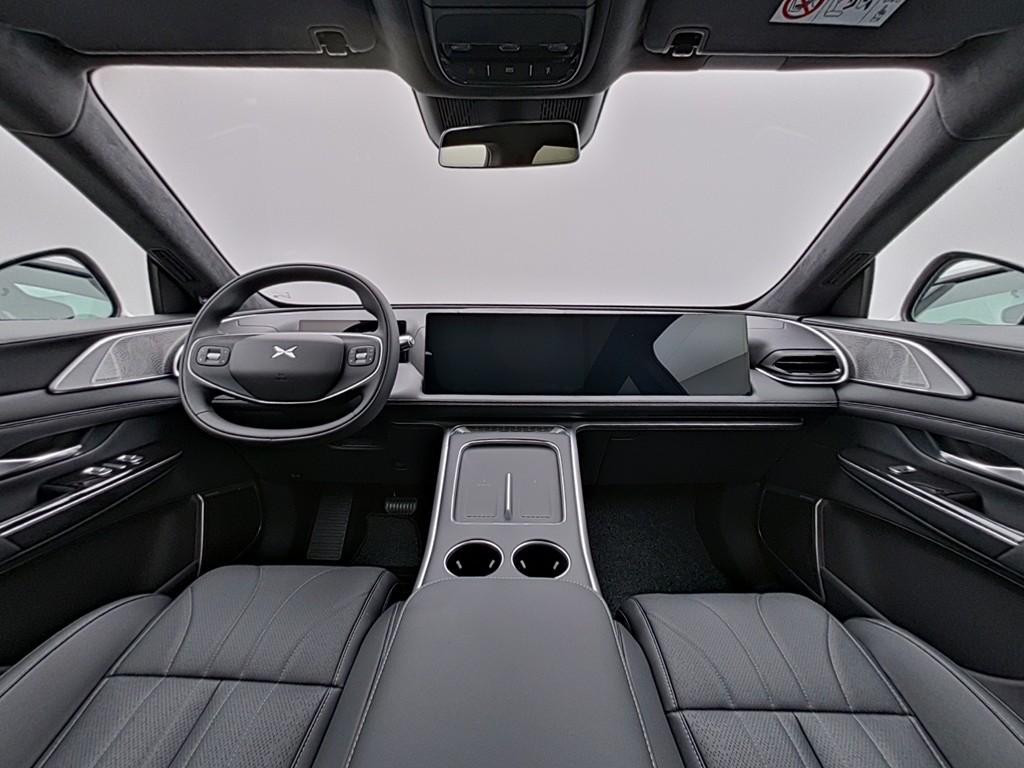Xpeng G9