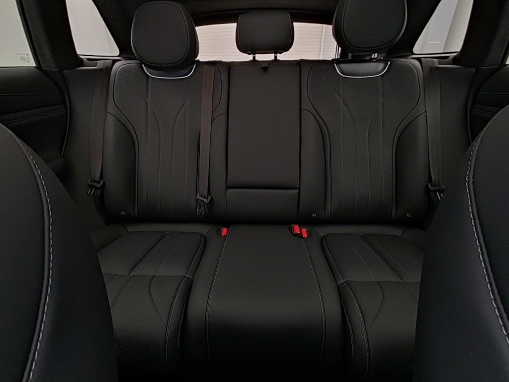 Xpeng G9