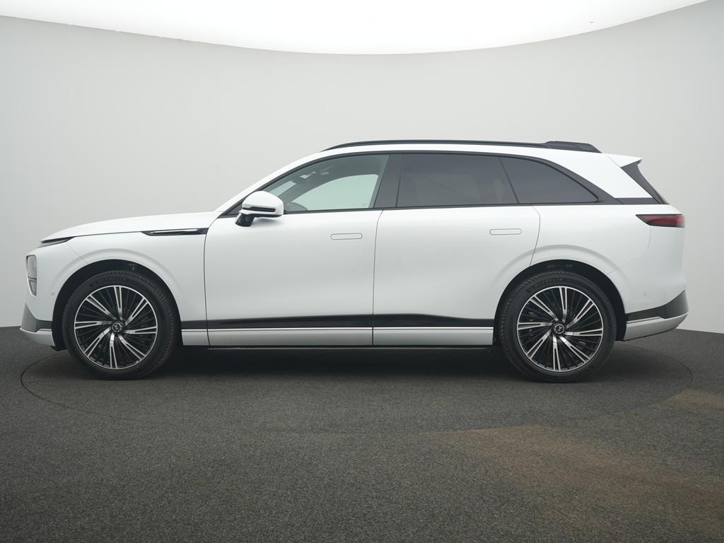 Xpeng G9