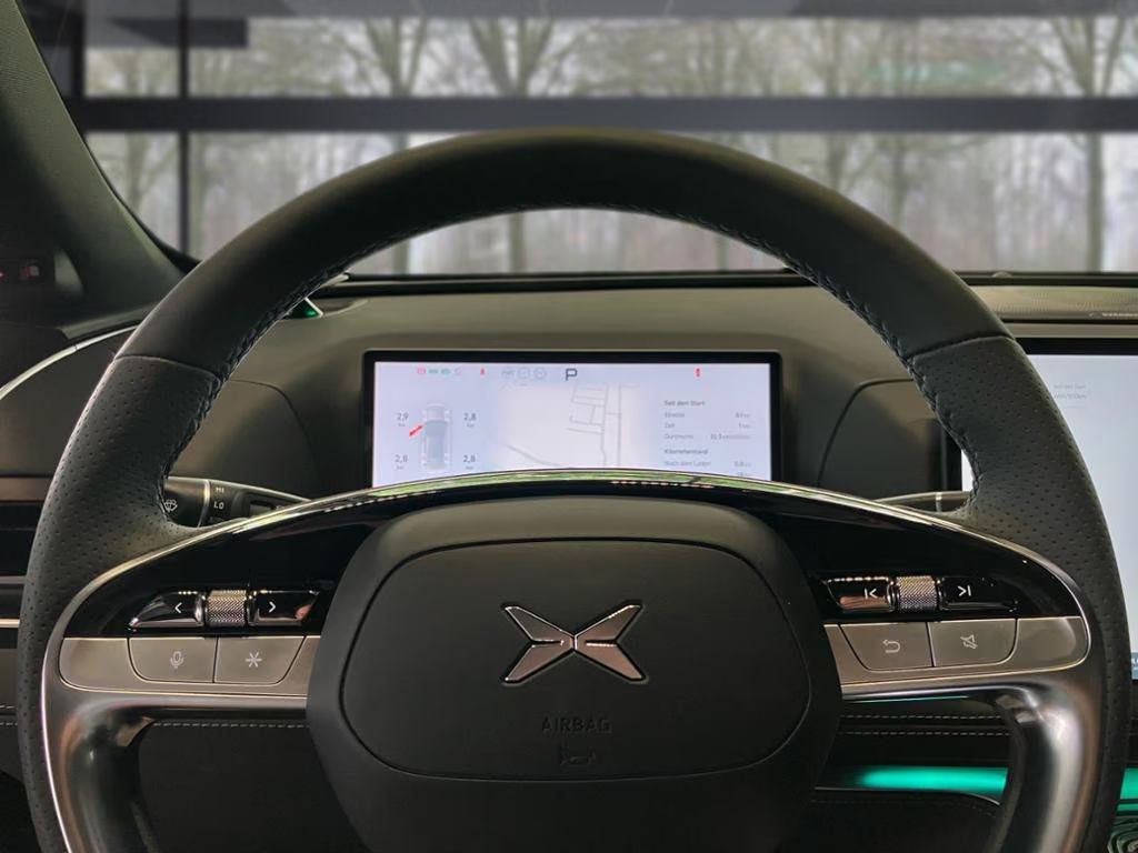 Xpeng G9