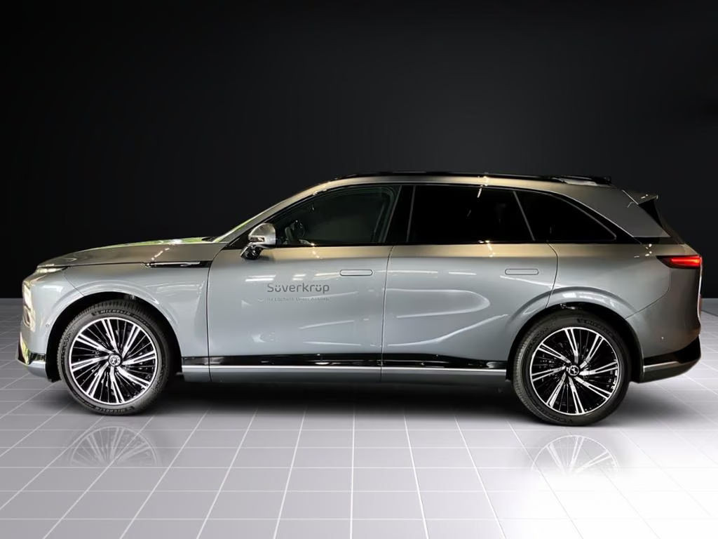 Xpeng G9