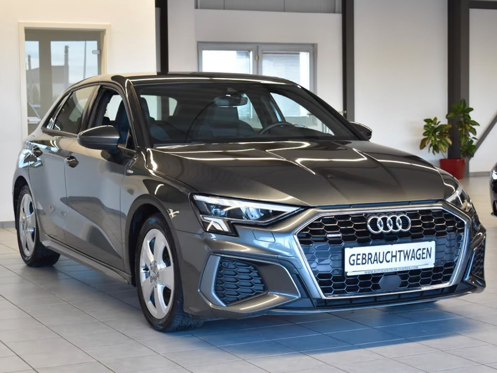 Audi A3 Sedan Quattro S-Line 40 TFSI