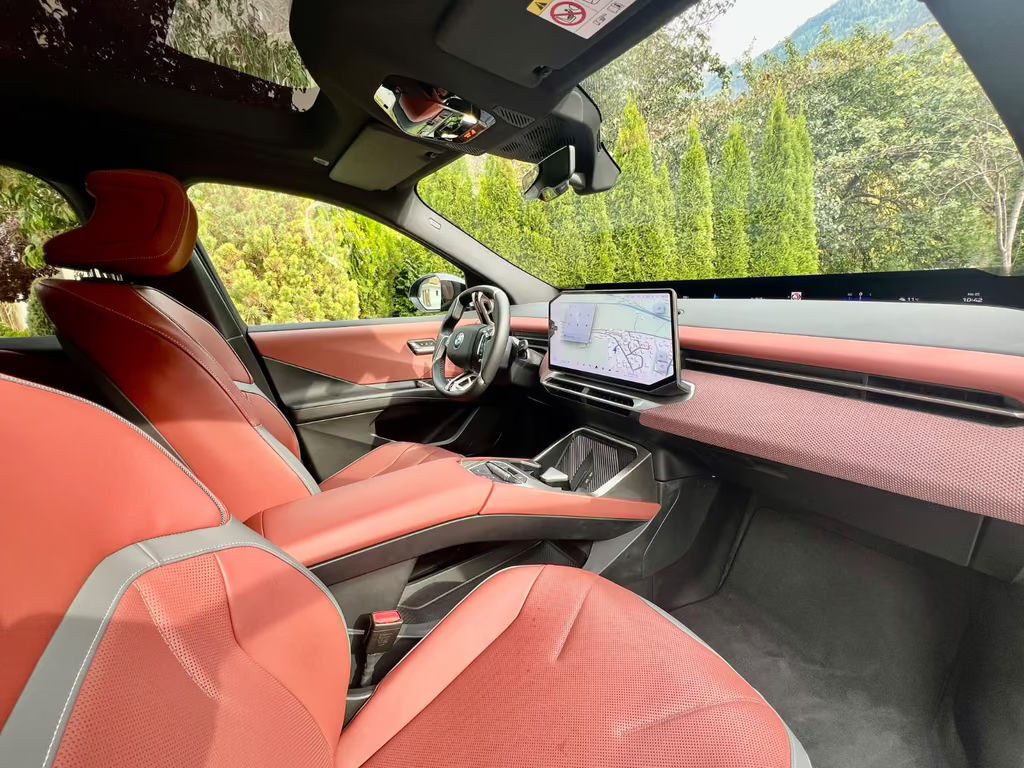 BMW iX3