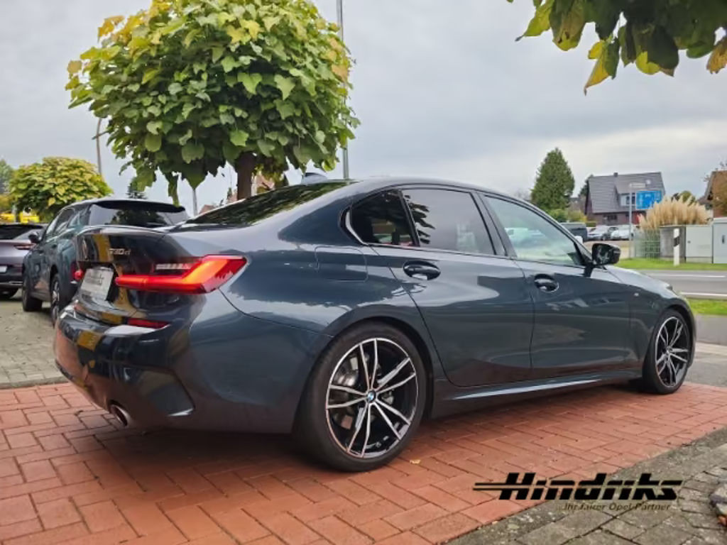 BMW 3 Serie 330 M-Sport Sedan 330d