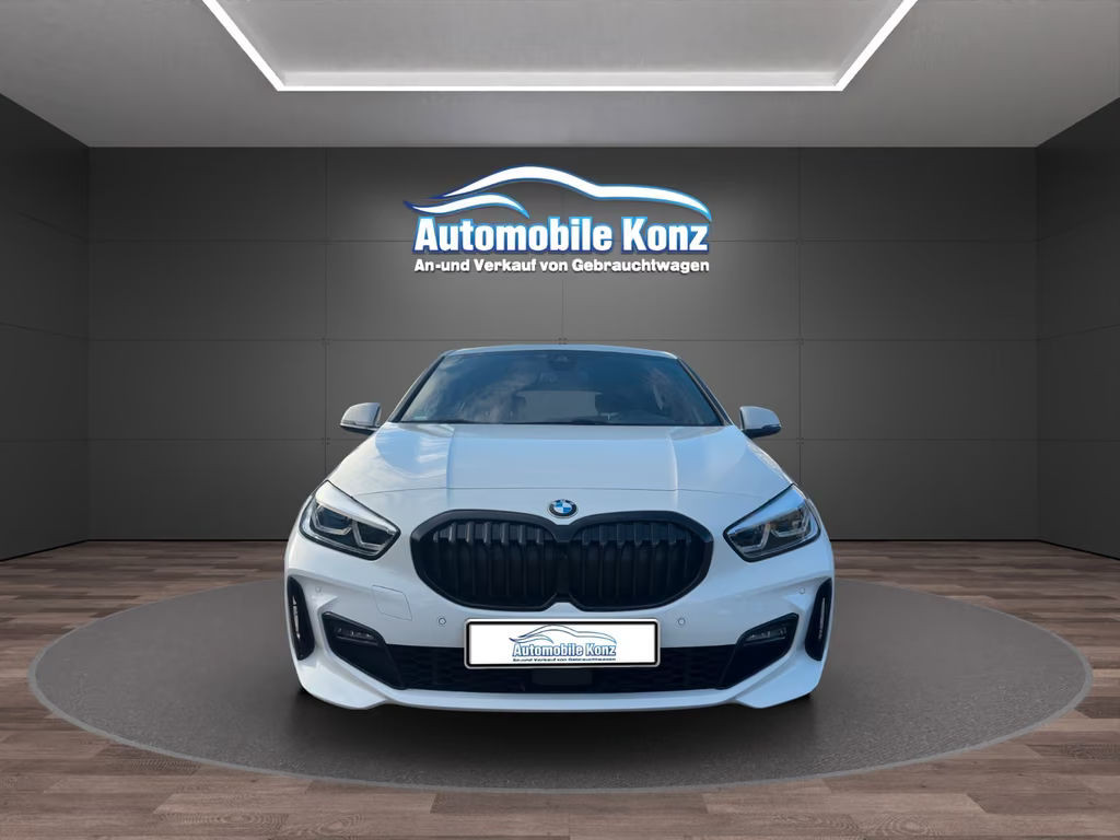 BMW 1 Serie 118 M-Sport Sedan 118d