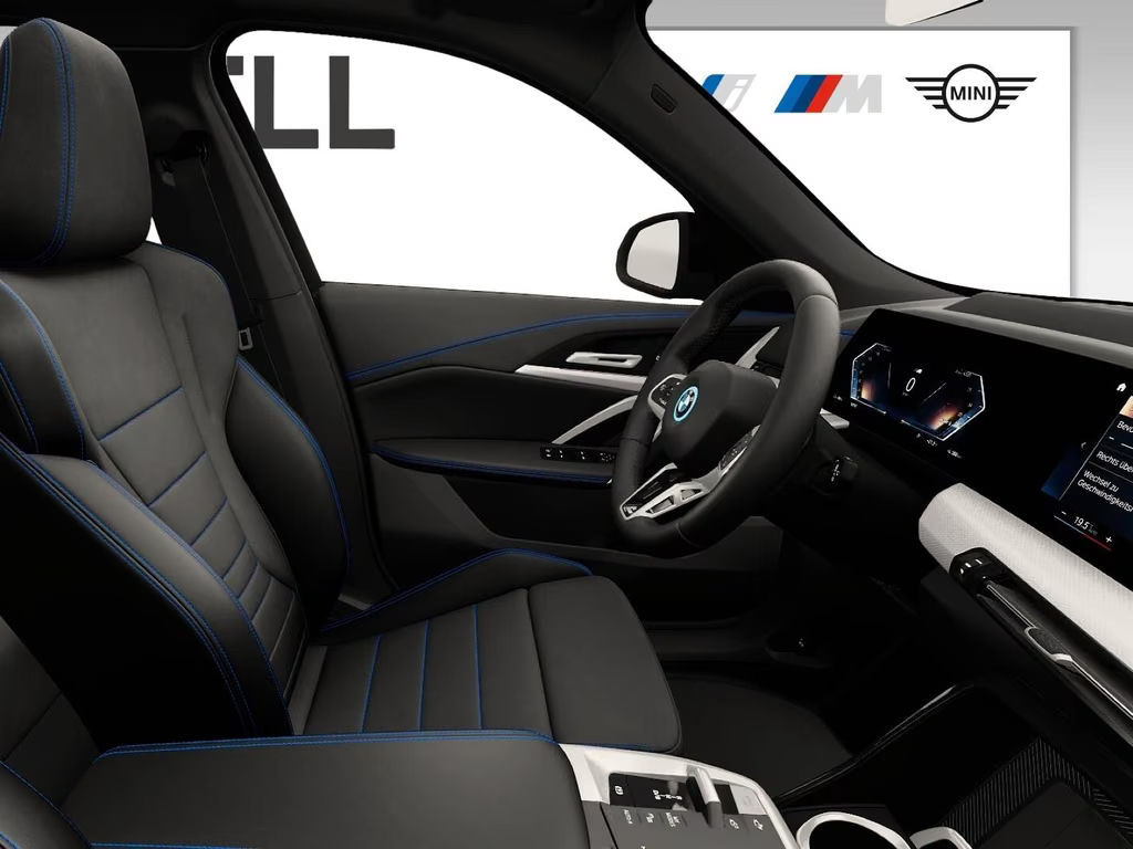 BMW iX1