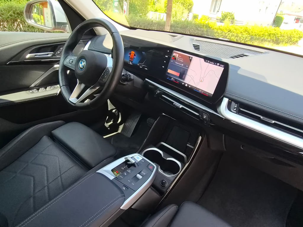 BMW iX1