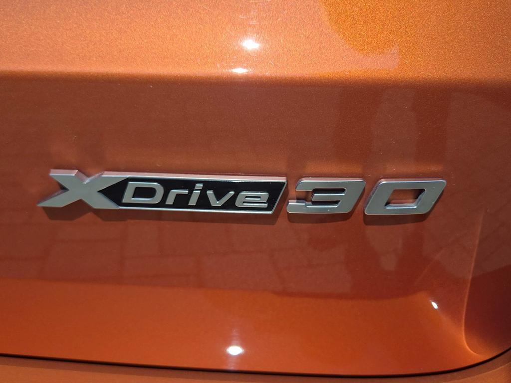 BMW iX1