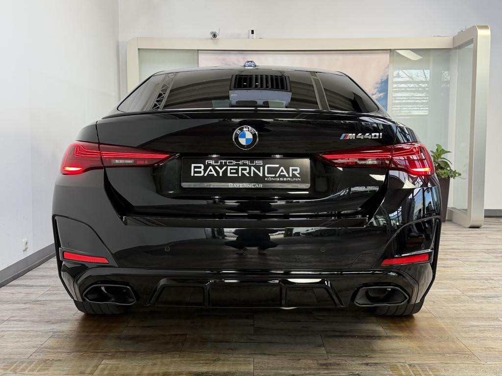 BMW M440