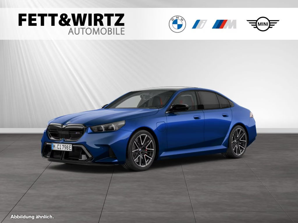 BMW M5 Sedan
