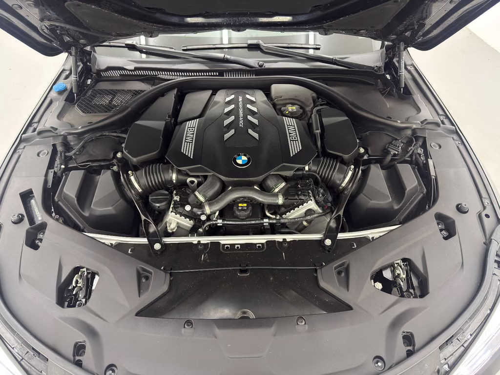BMW M850