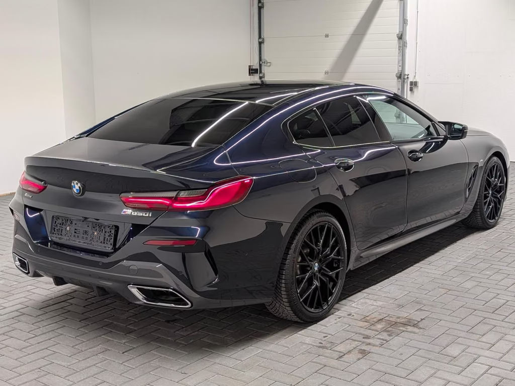 BMW M850