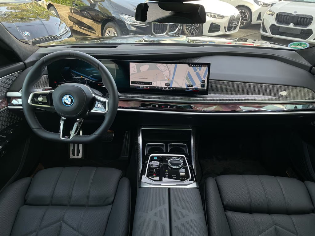 BMW i7 M-Sport xDrive Sedan M70