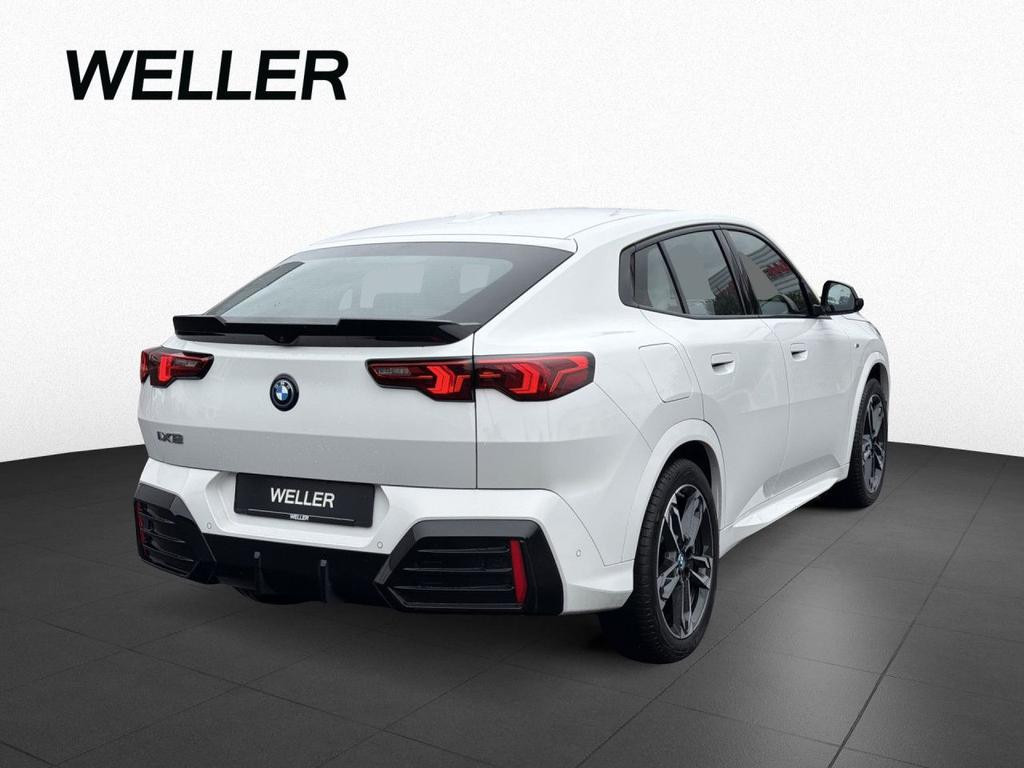 BMW iX2