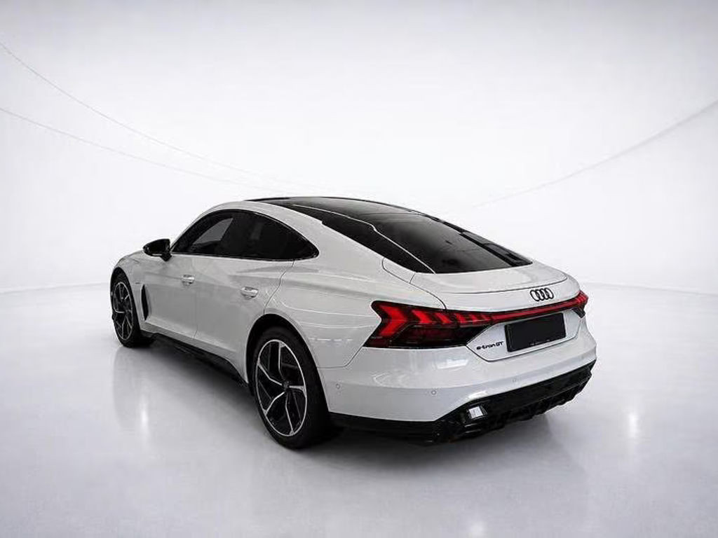 Audi e-tron GT