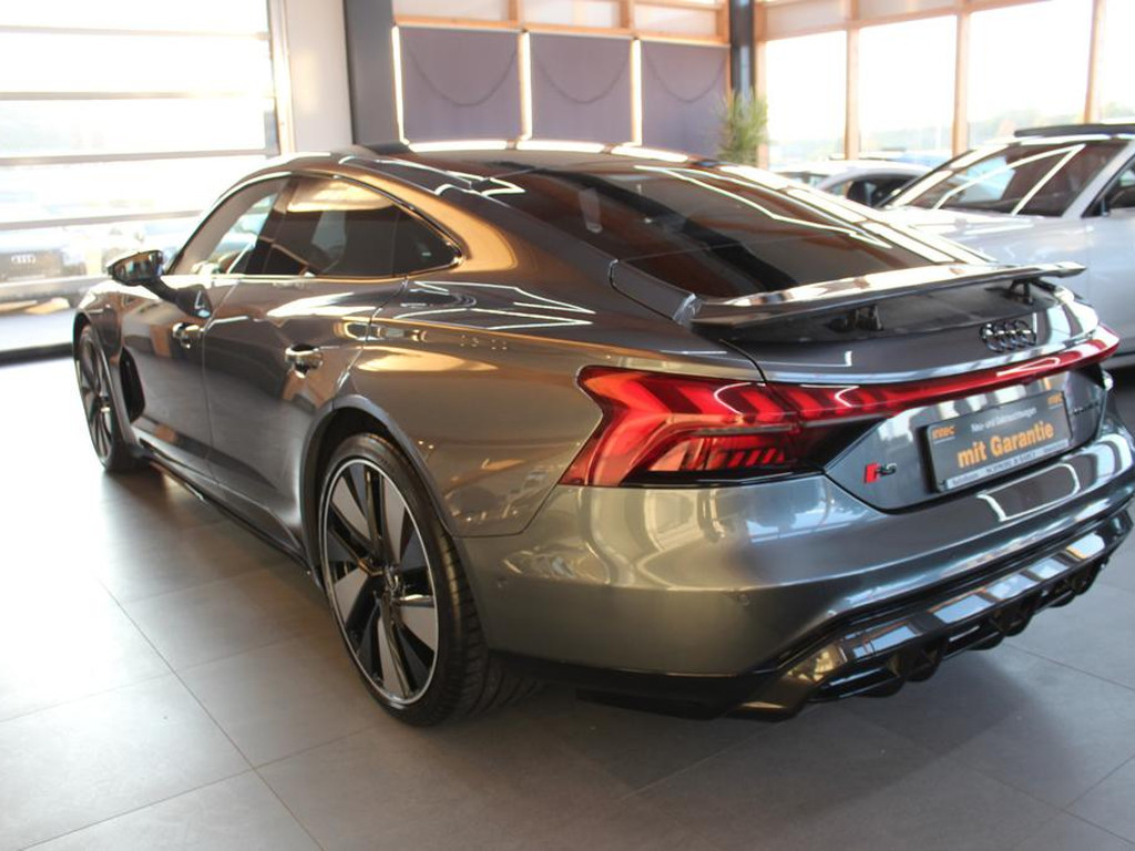 Audi RS e-tron GT
