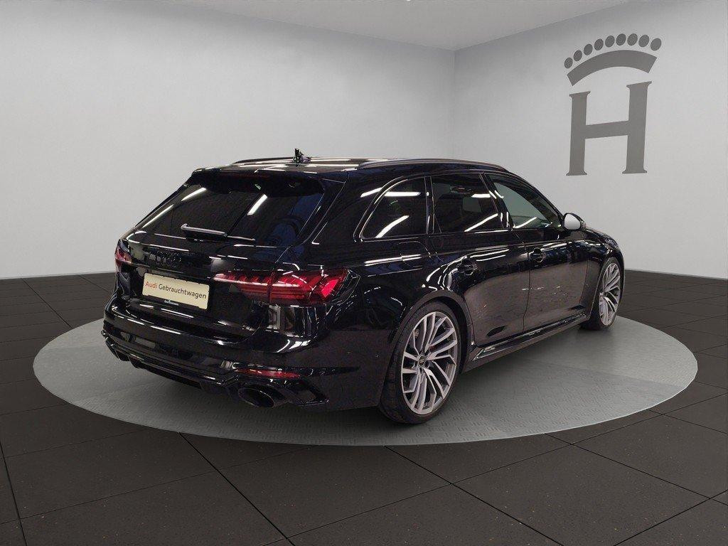 Audi RS4