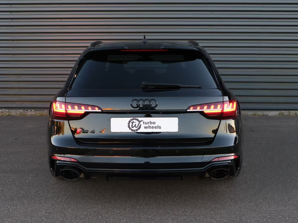 Audi RS4