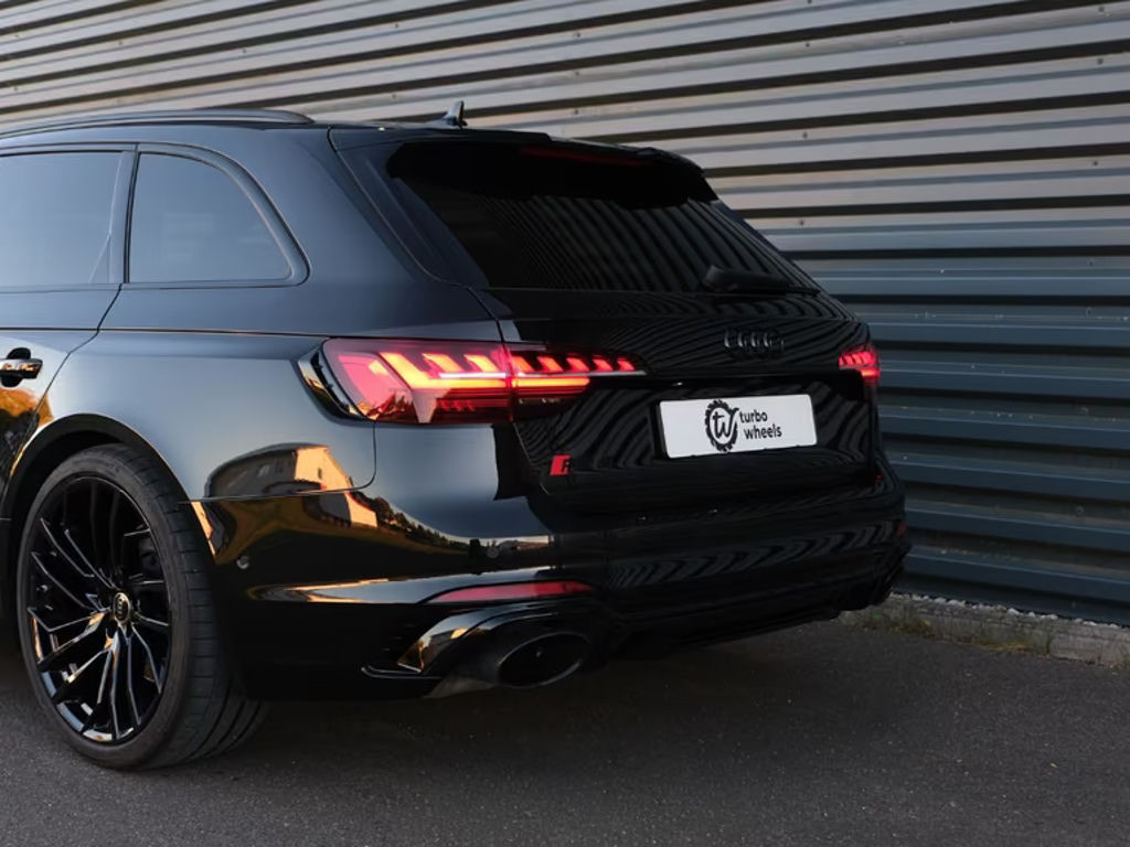 Audi RS4