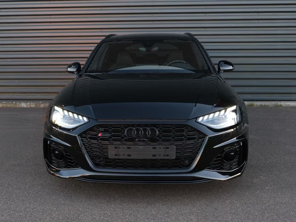 Audi RS4