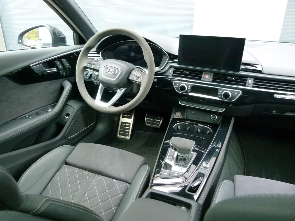 Audi RS4