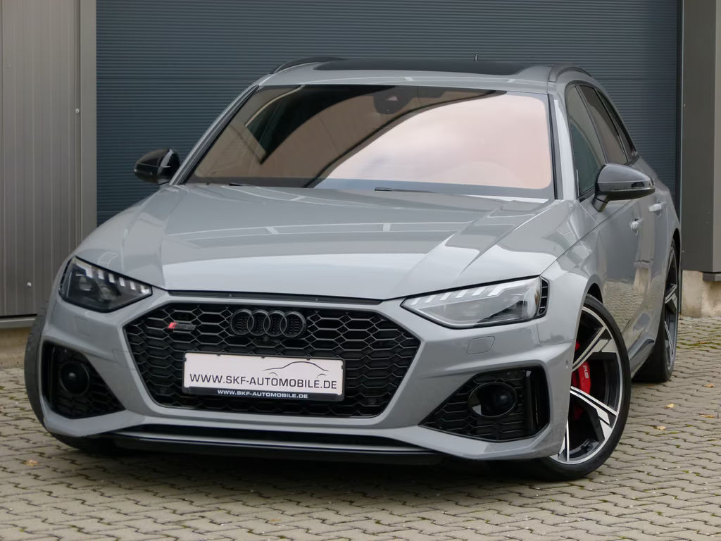 Audi RS4