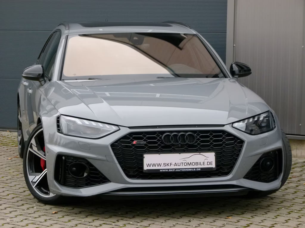 Audi RS4