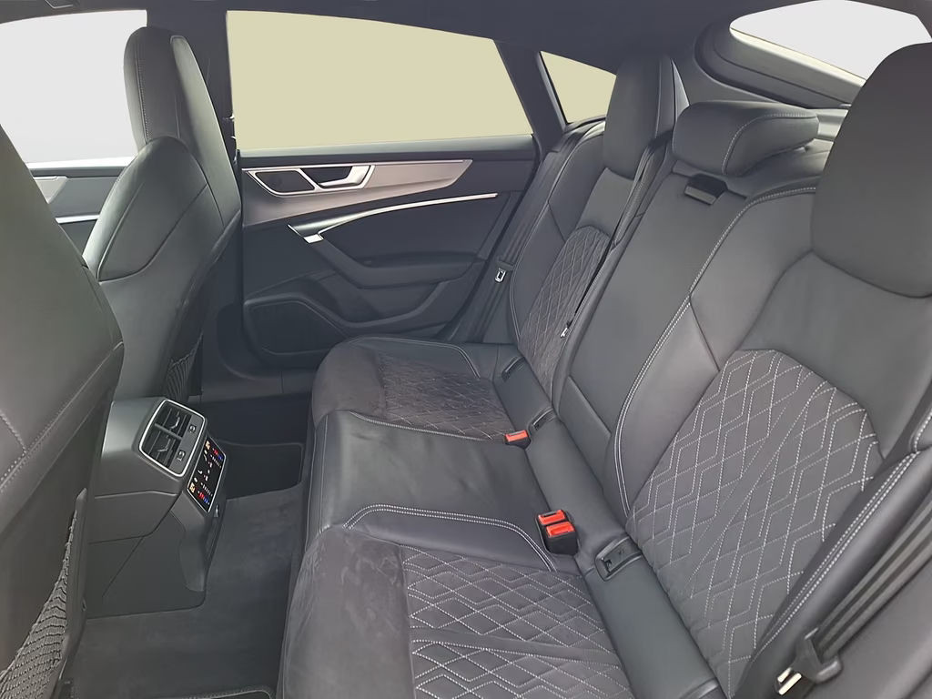 Audi S7
