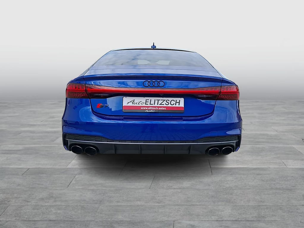 Audi S7
