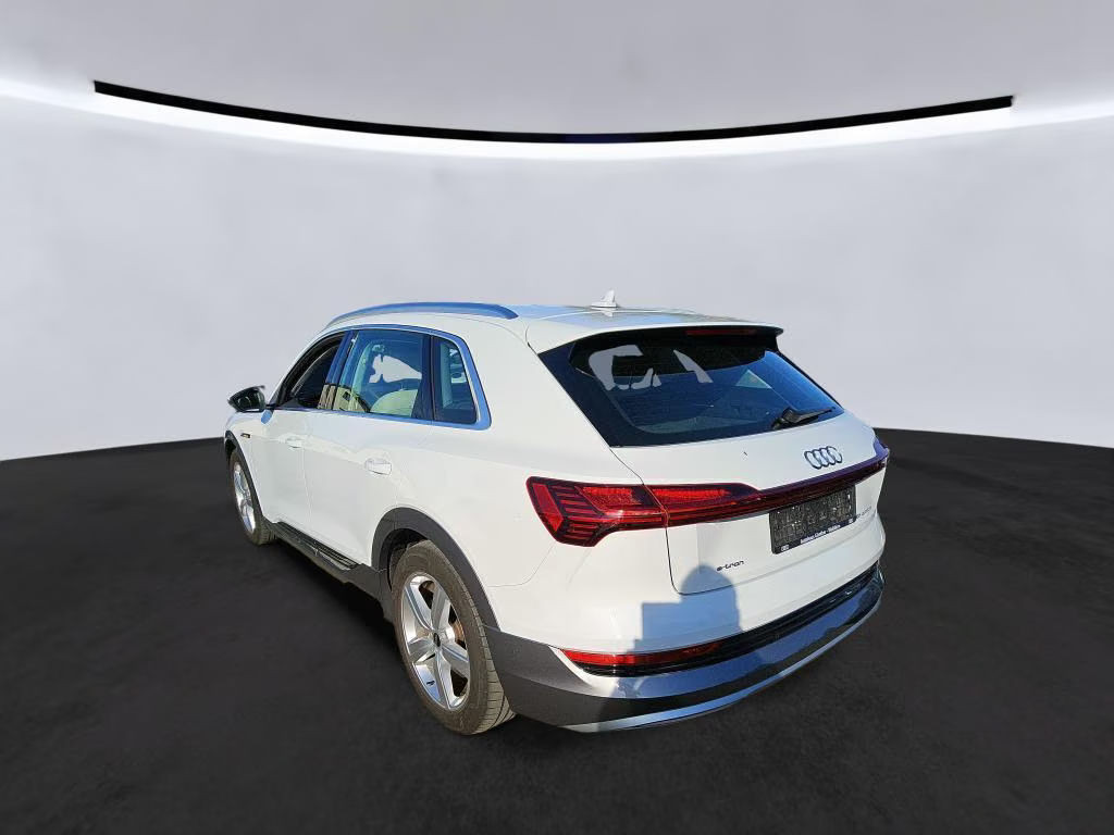 Audi e-tron 55