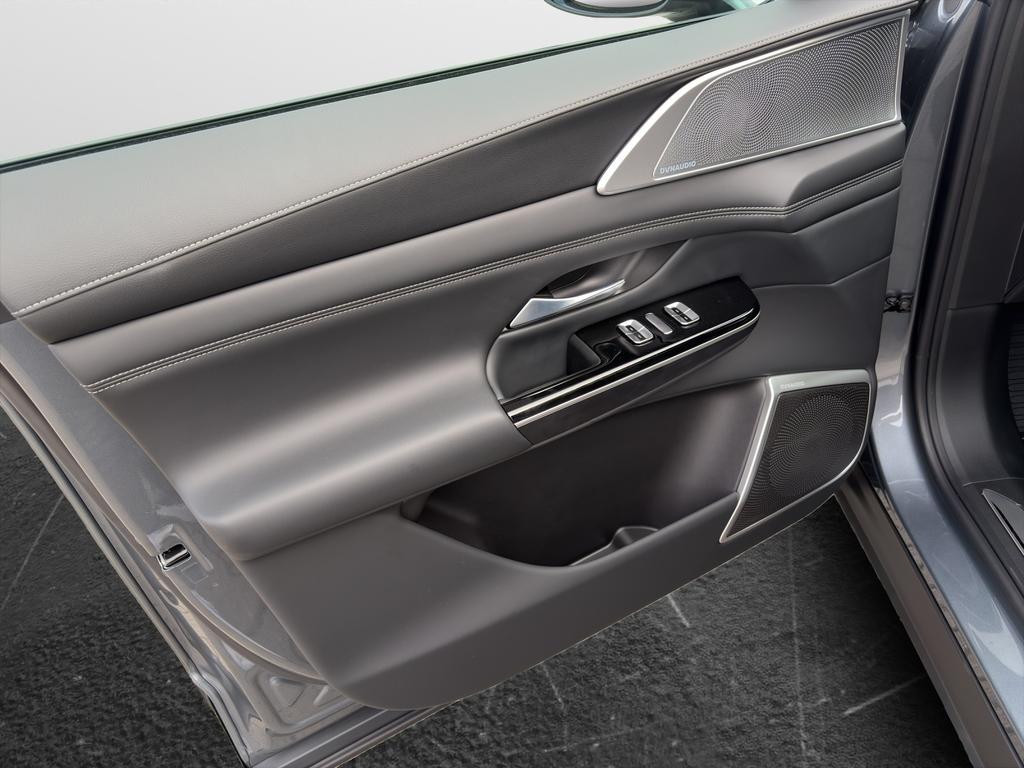 Xpeng G9
