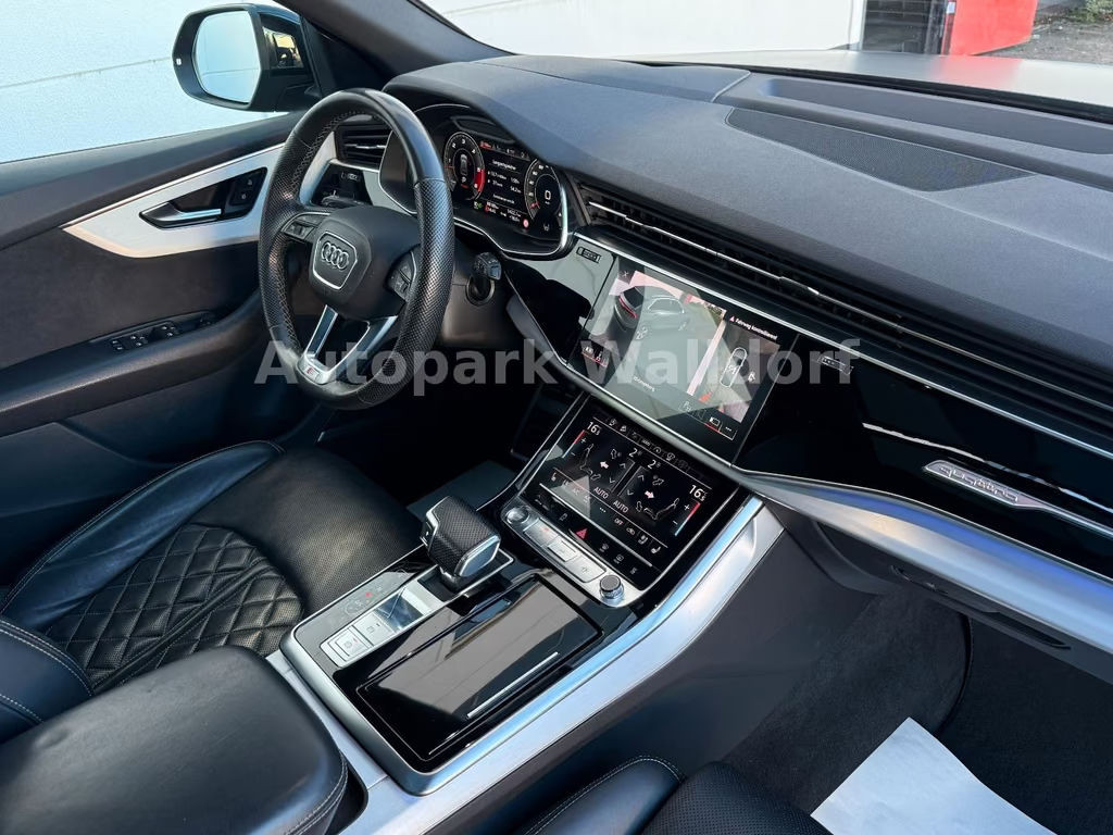 Audi SQ8