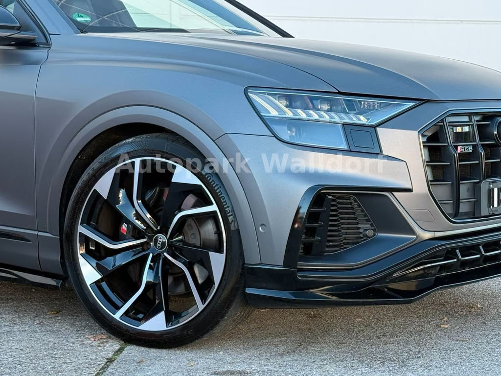 Audi SQ8
