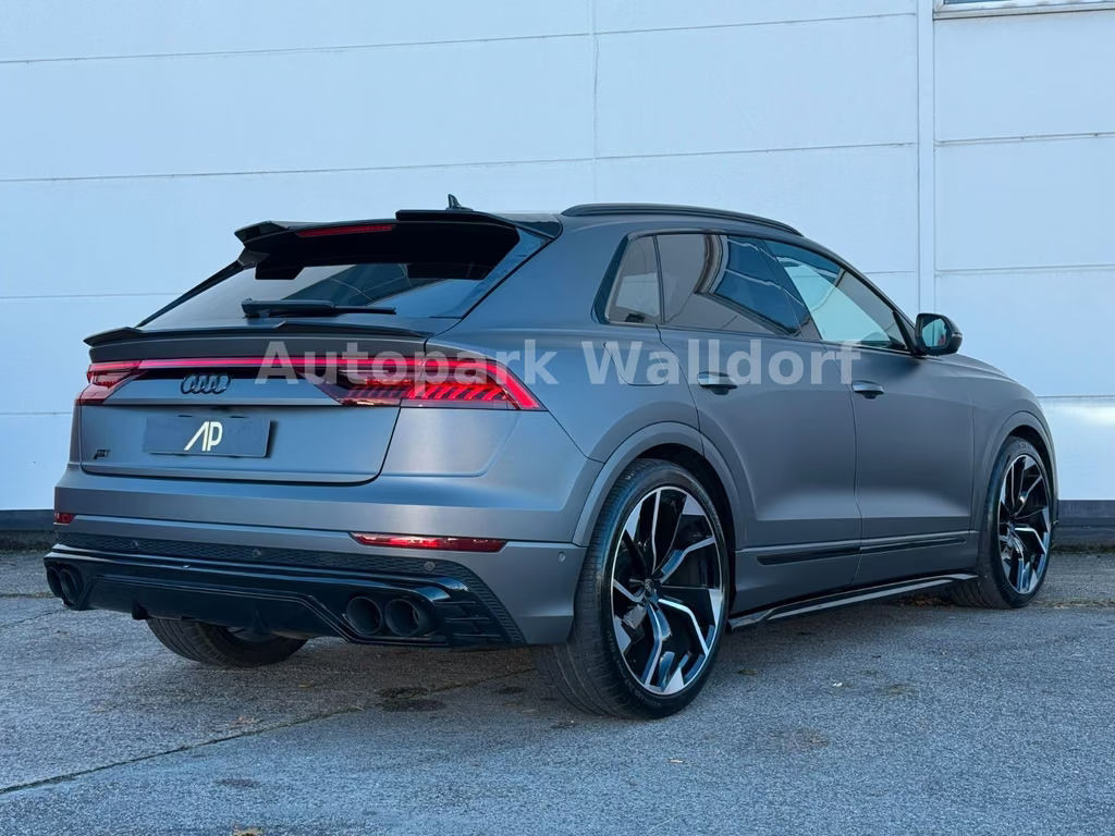 Audi SQ8