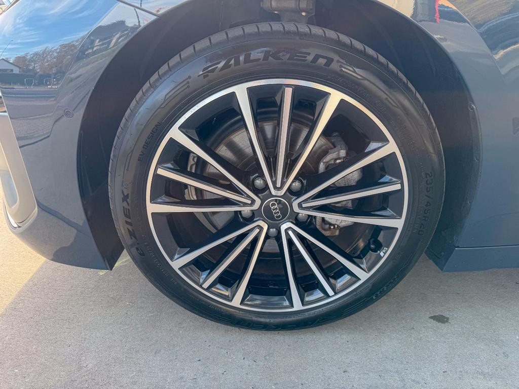 Audi A6 e-tron