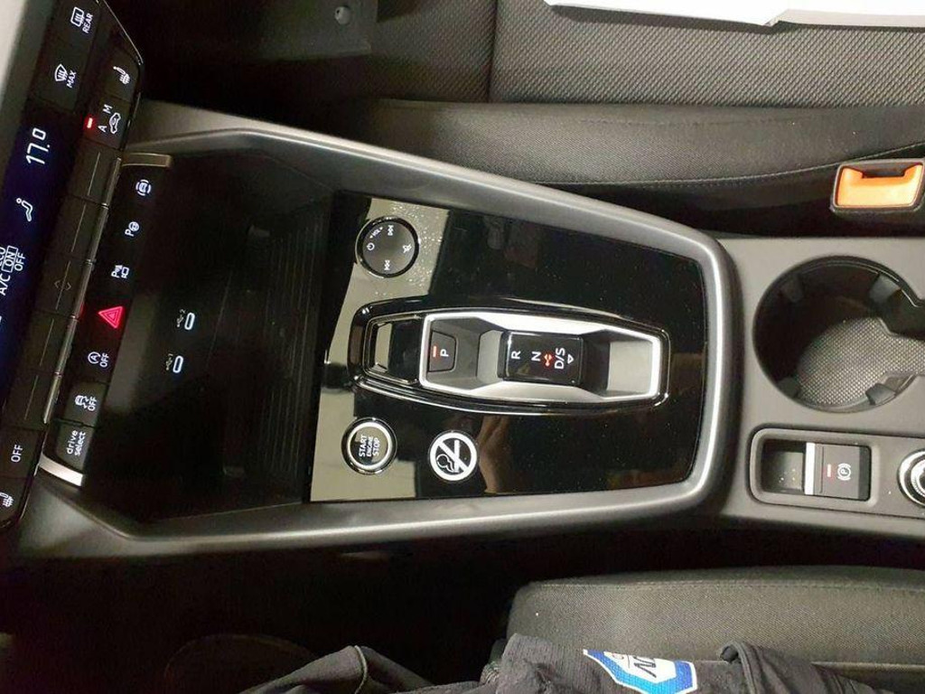 Audi A3 Sportback Sedan S-Line S-Tronic
