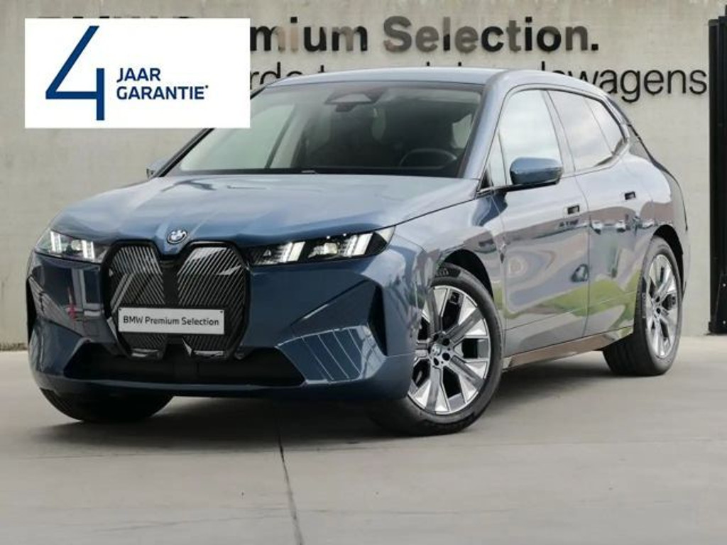 BMW iX xDrive45