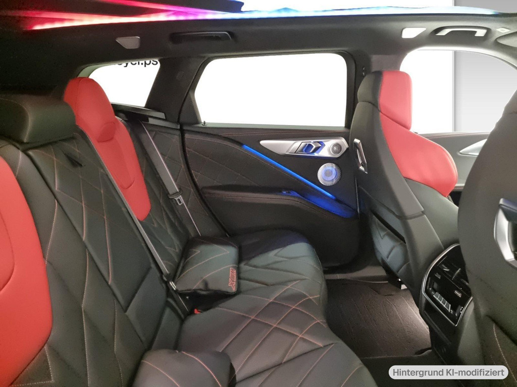 BMW XM