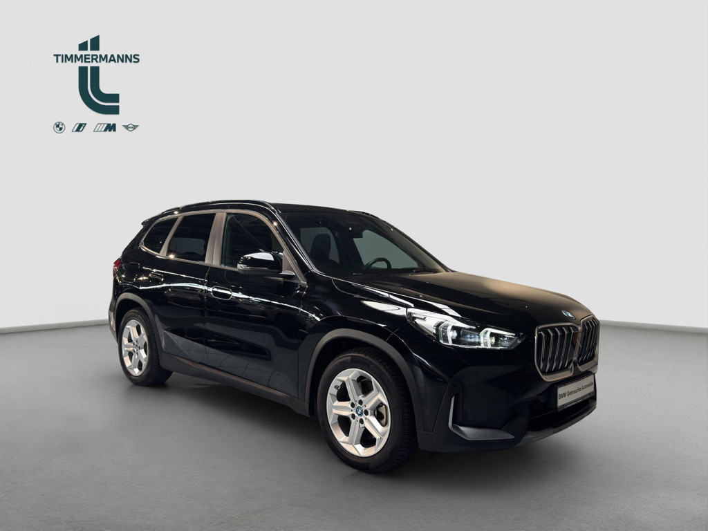 BMW iX1 xDrive30